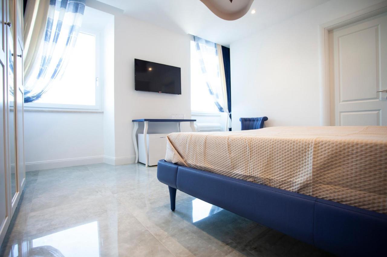 Cavalieri D'Oro Luxury House Hotel Анцио Екстериор снимка