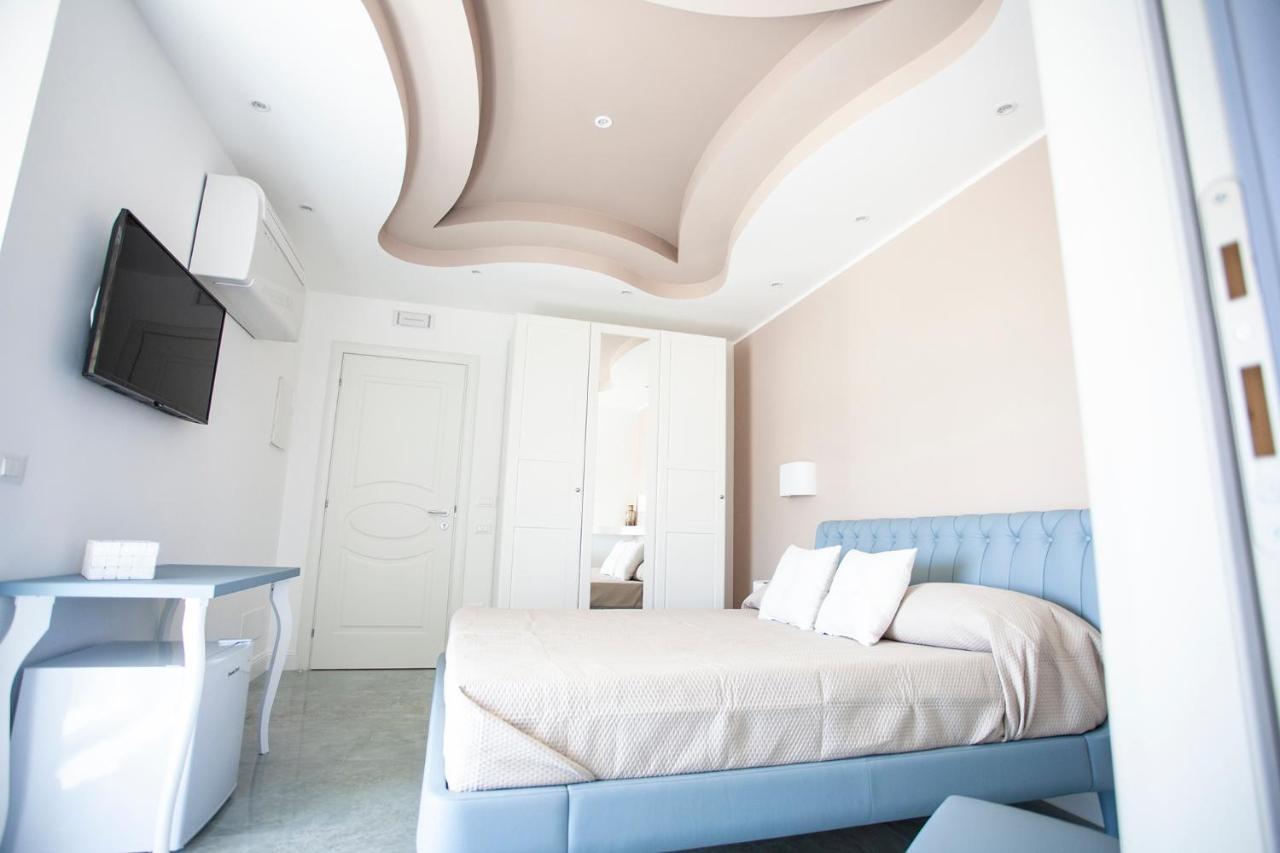 Cavalieri D'Oro Luxury House Hotel Анцио Екстериор снимка