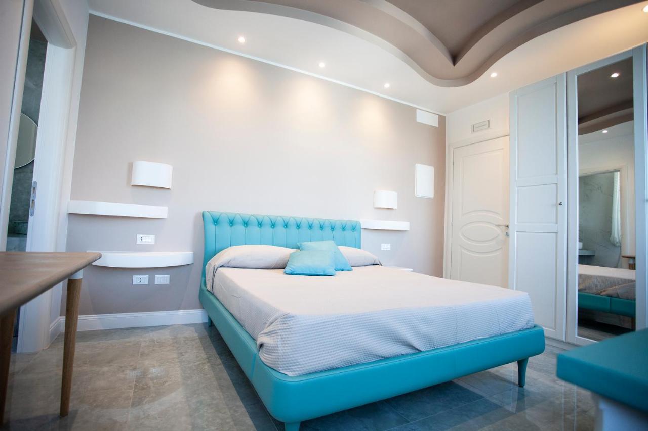 Cavalieri D'Oro Luxury House Hotel Анцио Екстериор снимка