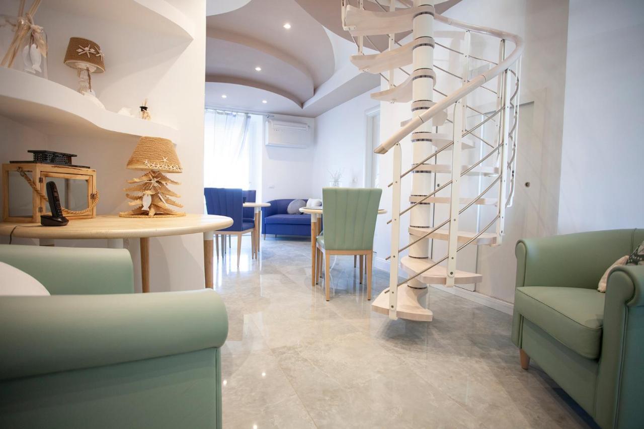 Cavalieri D'Oro Luxury House Hotel Анцио Екстериор снимка